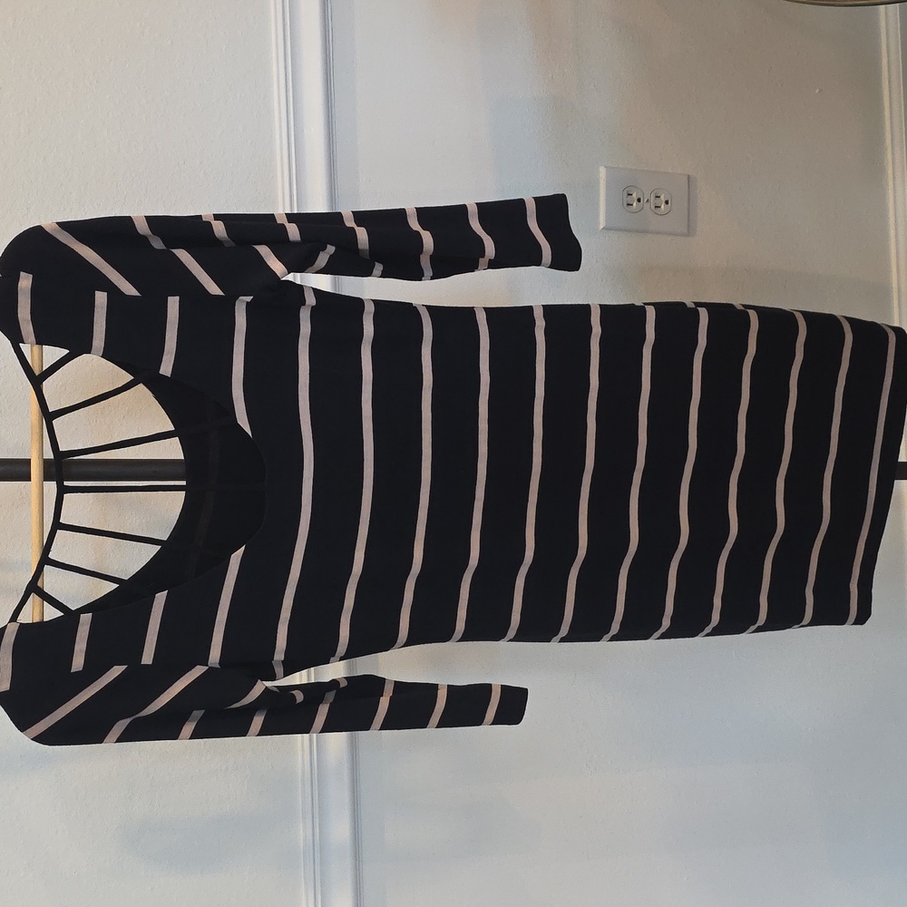 Soprano Striped Bodycon Dress Size Large Black Tan Strappy Back Comfy Sexy Fall